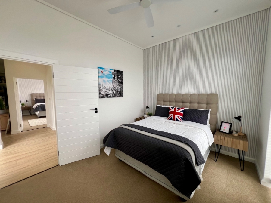 5 Bedroom Property for Sale in Oubaai Western Cape